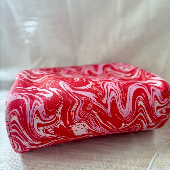 The Vintage Cosmetic Company Cosmetic Bag - Picture 5 of 6